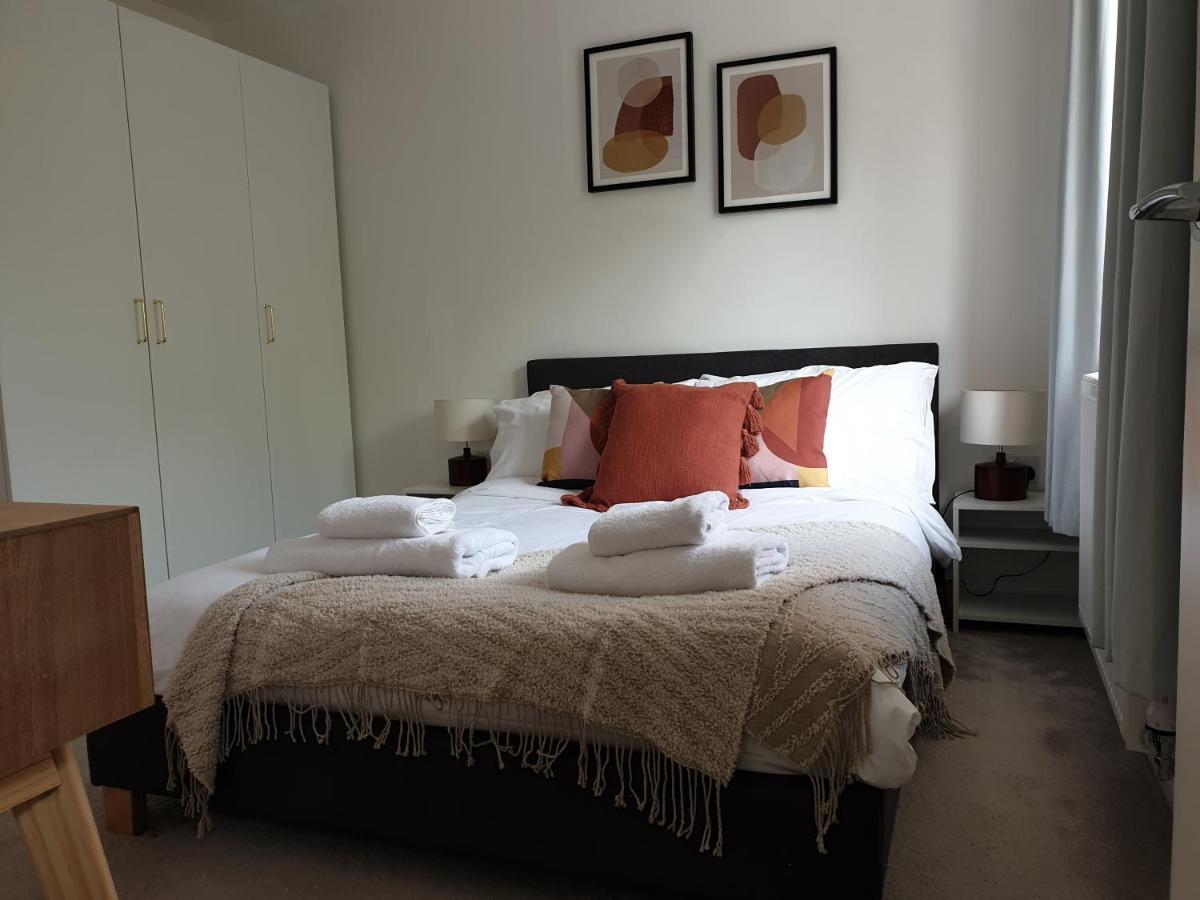 Cheerful 1 Private Room-Ensuite With Free Parking Silverdale  Eksteriør billede
