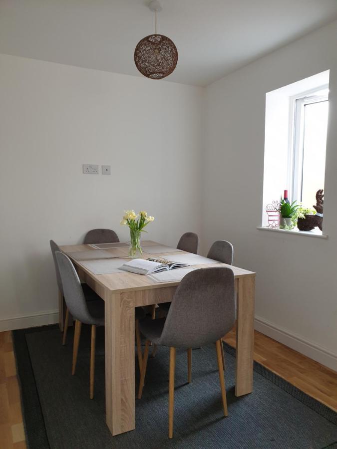 Cheerful 1 Private Room-Ensuite With Free Parking Silverdale  Eksteriør billede