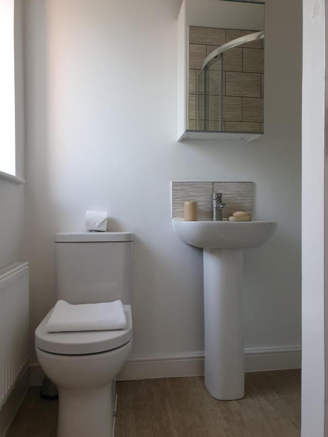 Cheerful 1 Private Room-Ensuite With Free Parking Silverdale  Eksteriør billede